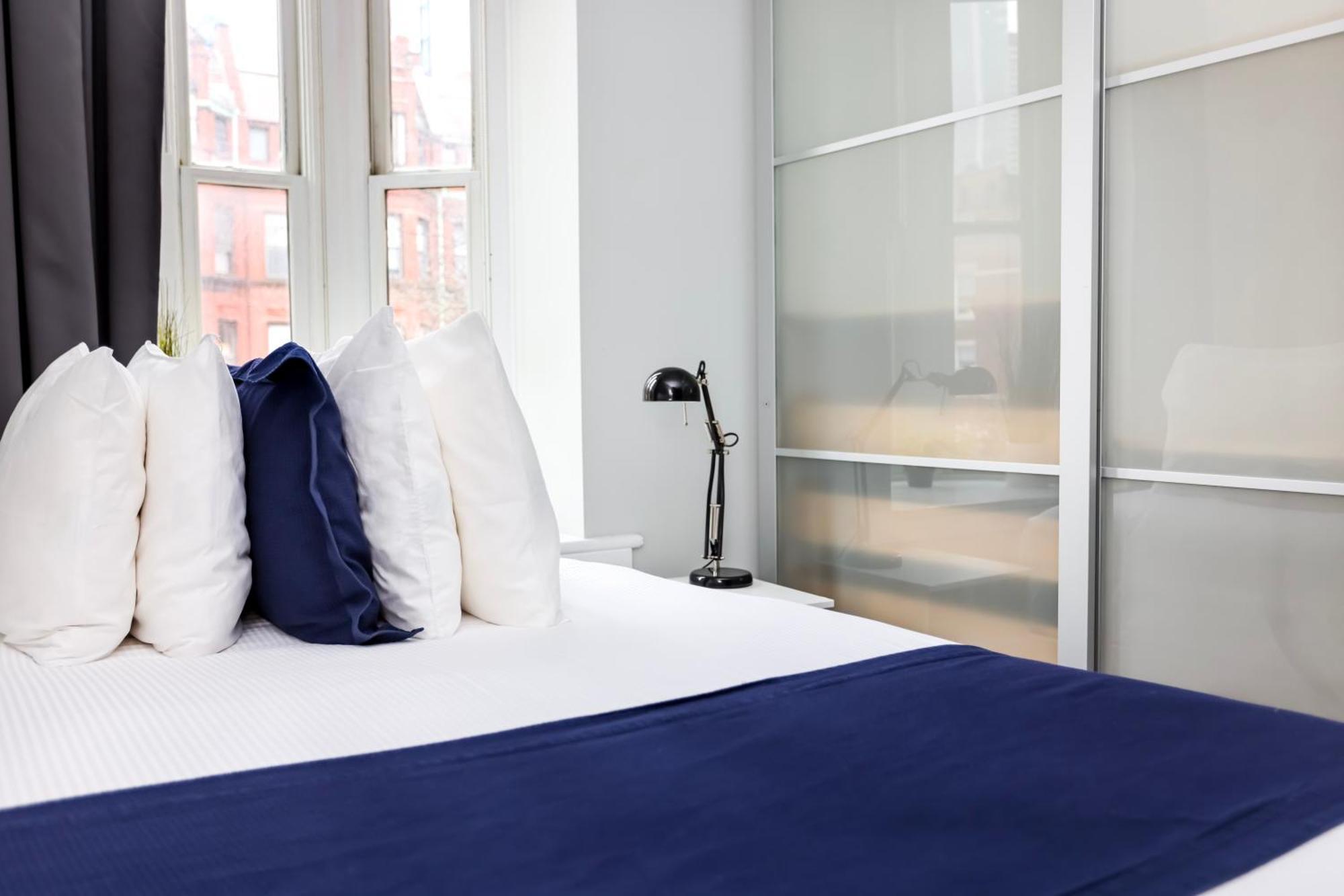 Stylish Studio On Newbury St #3 Бостън Екстериор снимка