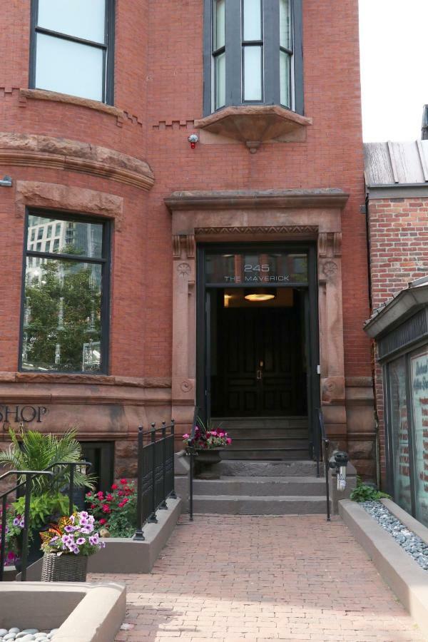Stylish Studio On Newbury St #3 Бостън Екстериор снимка